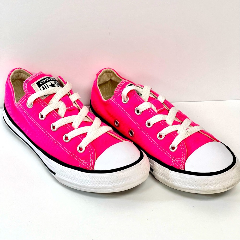 Converse All Star hot Pink Size 1 Low Top Sneakers Lace Up Youth Junior Shoes